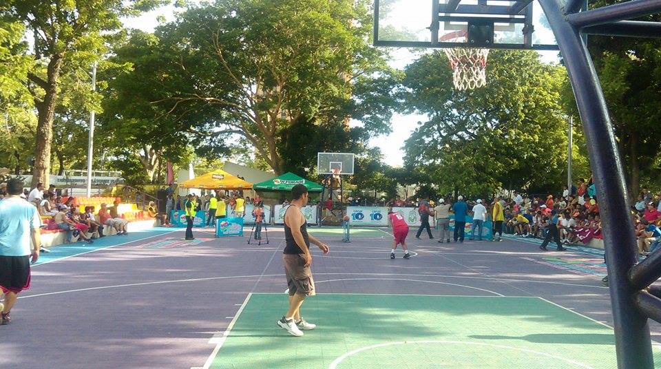Actividades deportivas en el parque Luis Alfonso