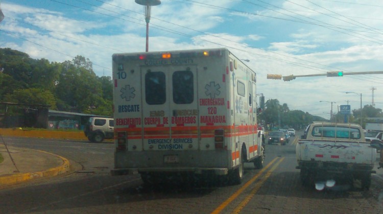 ¿Sabe usted cuál es la línea para llamar a una Ambulancia?