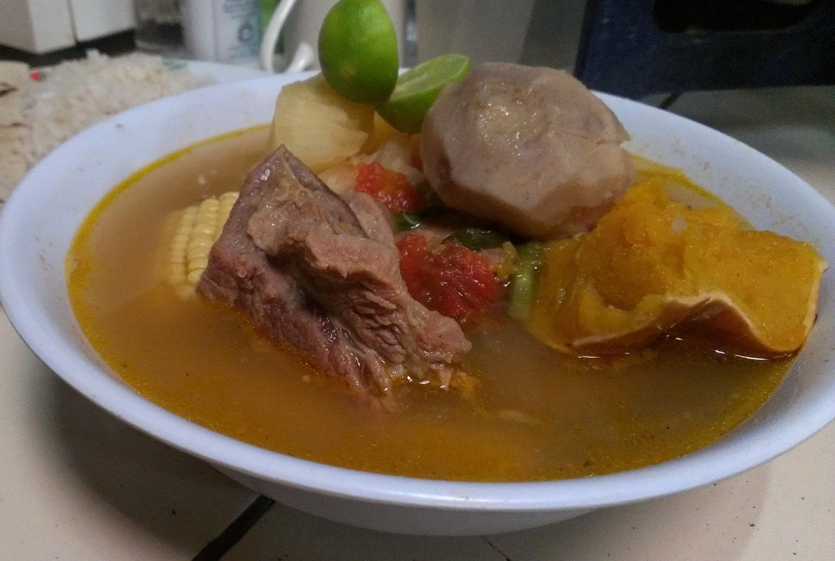¿Cuánto cuesta una tradicional Sopa de Res en Nicaragua?