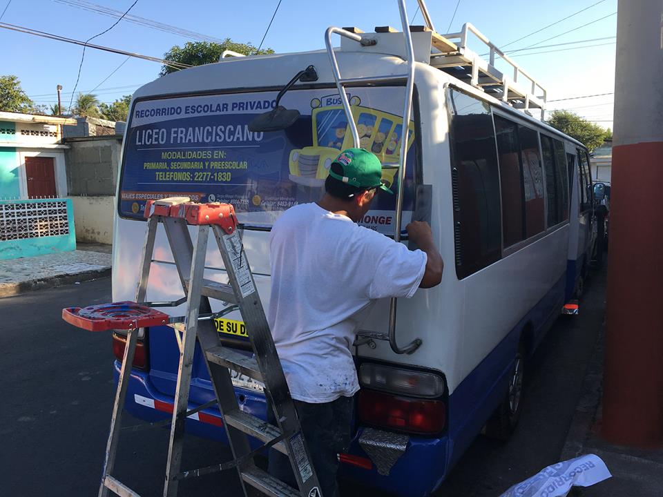 Publicidad para vehículos y negocios en Managua