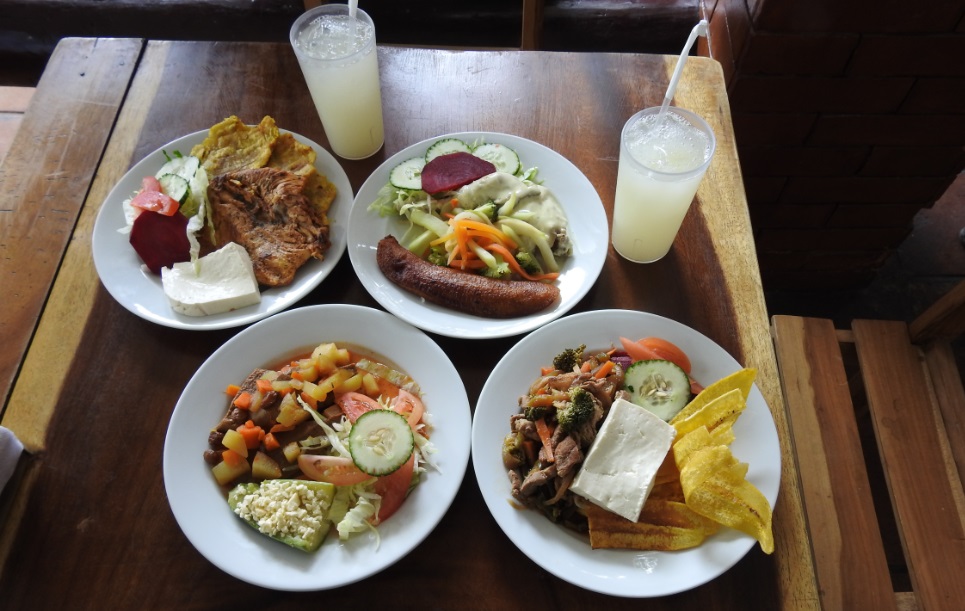 ¿Dónde comer barato en Managua? Restaurante buffet El Mana