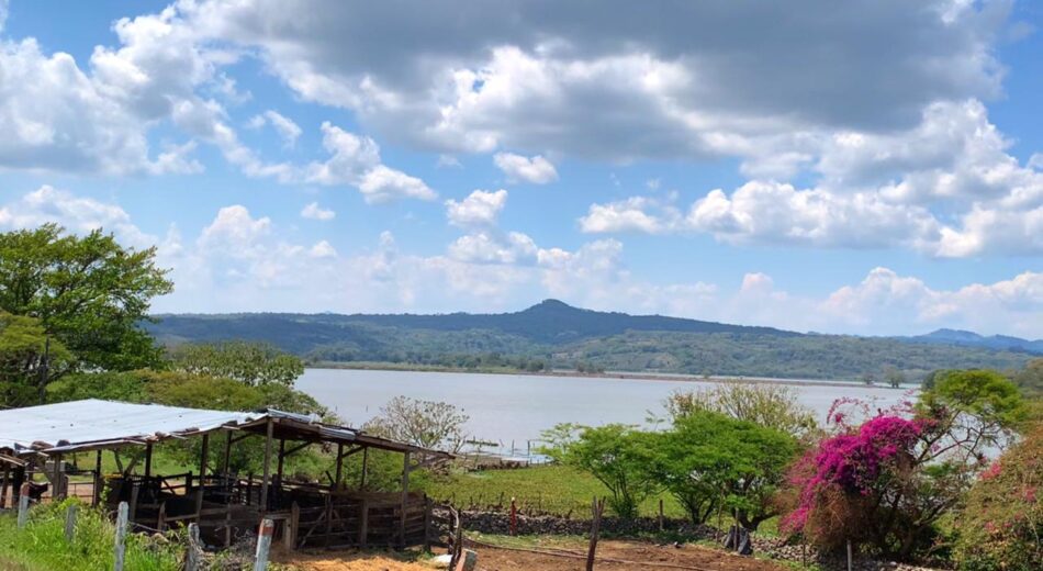 Lago de Apanas Jinotega Nicaragua